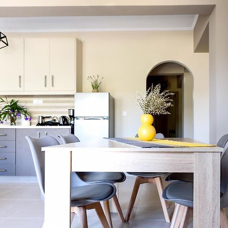 Afroditi'S Delux Apartment Монемвасія Екстер'єр фото