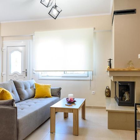 Afroditi'S Delux Apartment Монемвасія Екстер'єр фото