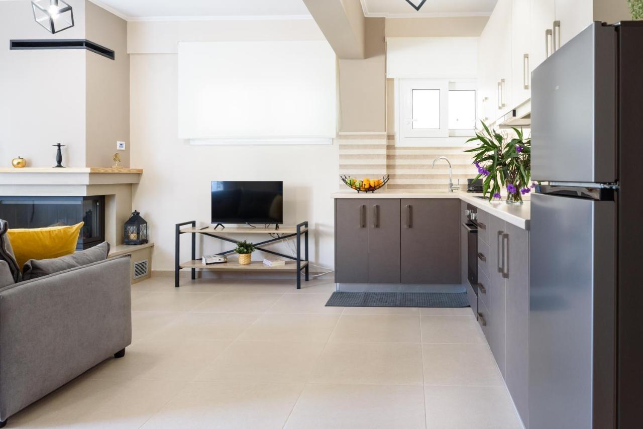 Afroditi'S Delux Apartment Монемвасія Екстер'єр фото