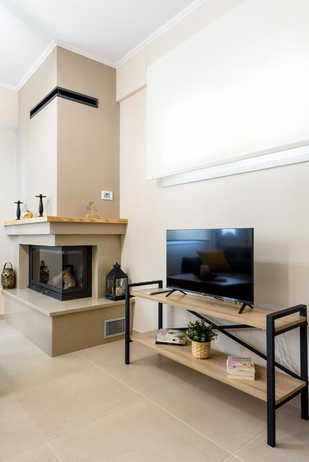Afroditi'S Delux Apartment Монемвасія Екстер'єр фото
