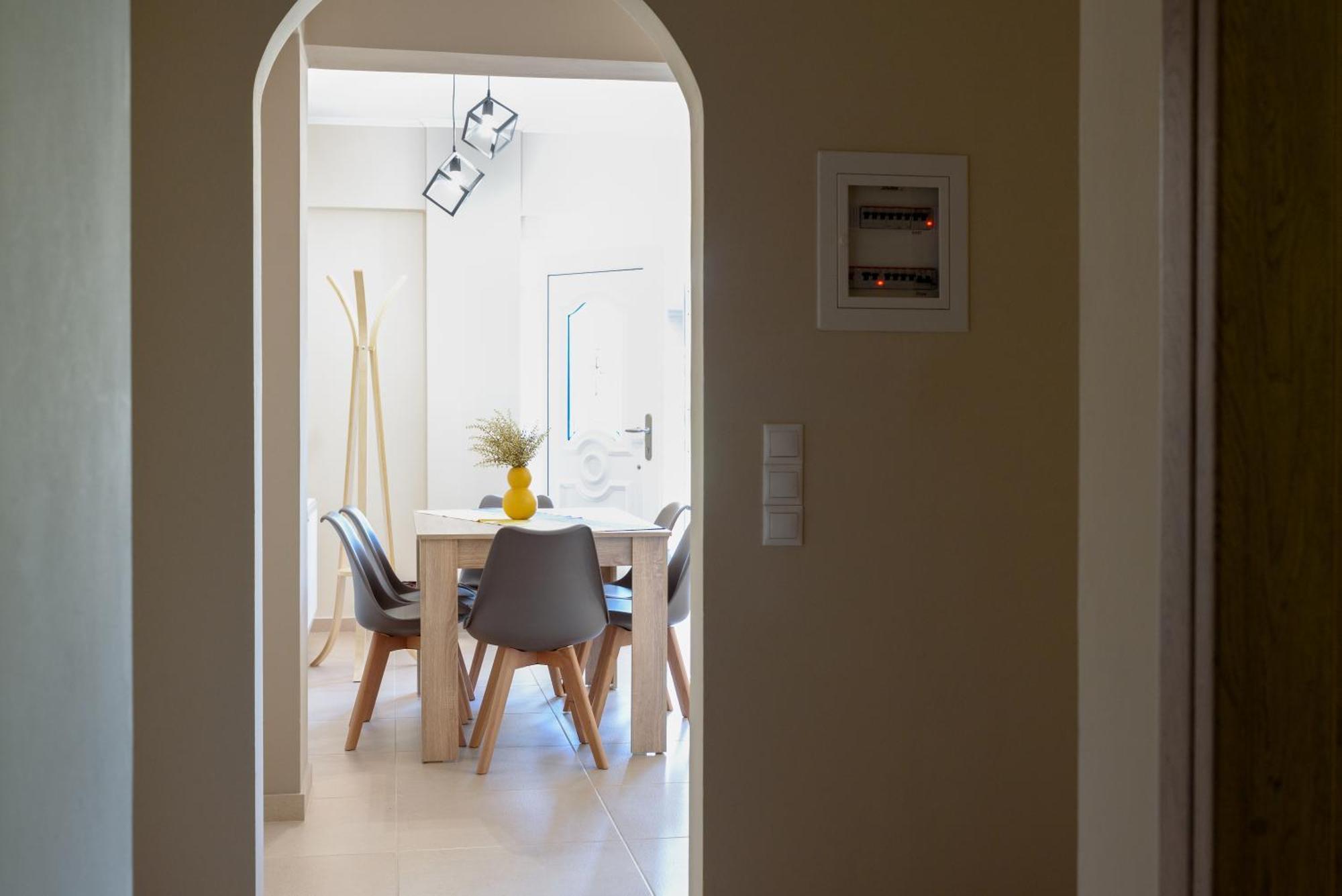 Afroditi'S Delux Apartment Монемвасія Екстер'єр фото