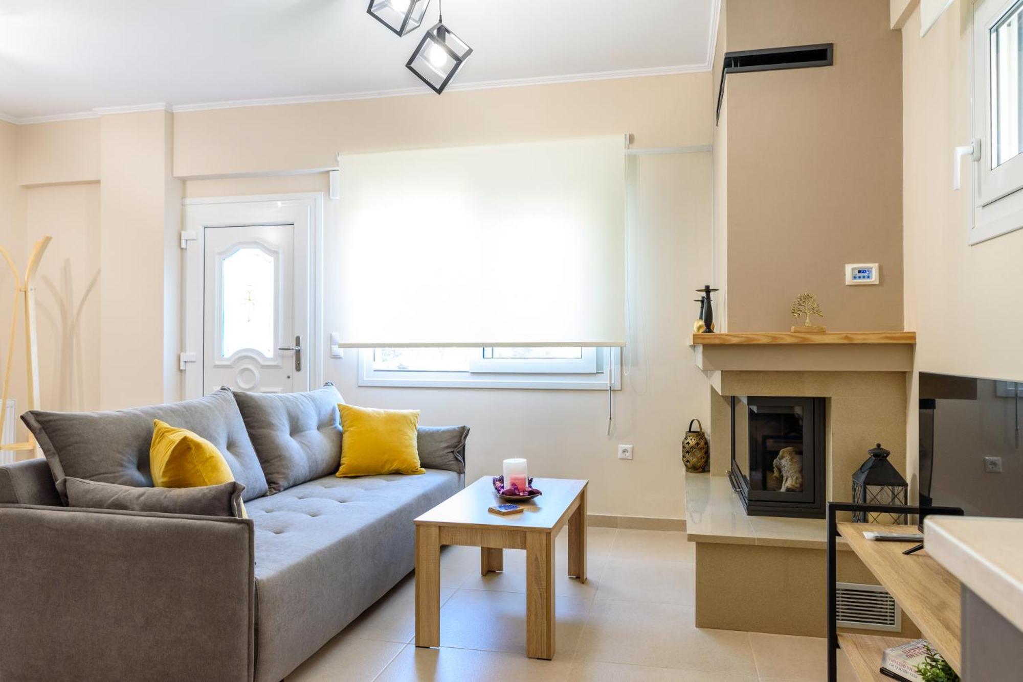 Afroditi'S Delux Apartment Монемвасія Екстер'єр фото
